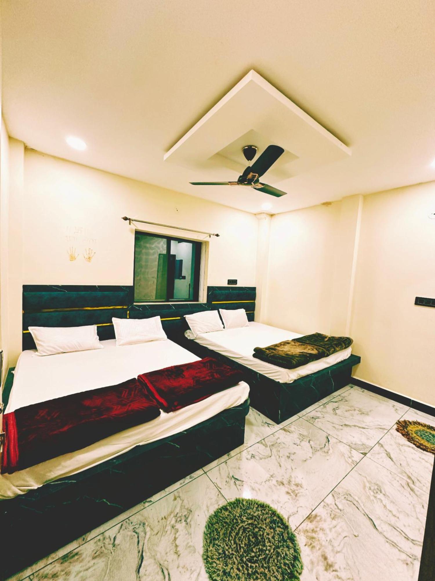 Hotel Shiv Gouri Palace Ujjain Εξωτερικό φωτογραφία