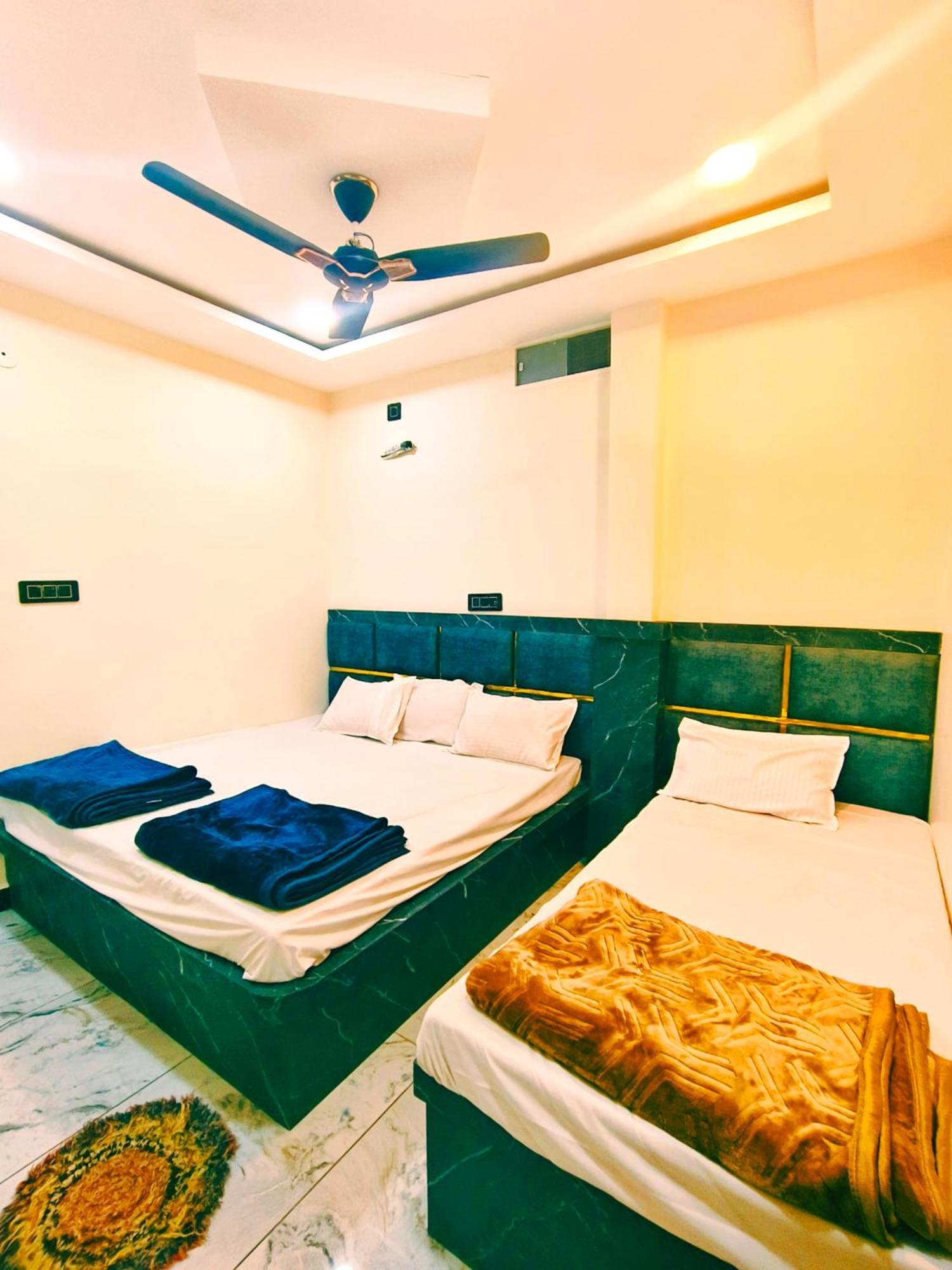 Hotel Shiv Gouri Palace Ujjain Εξωτερικό φωτογραφία